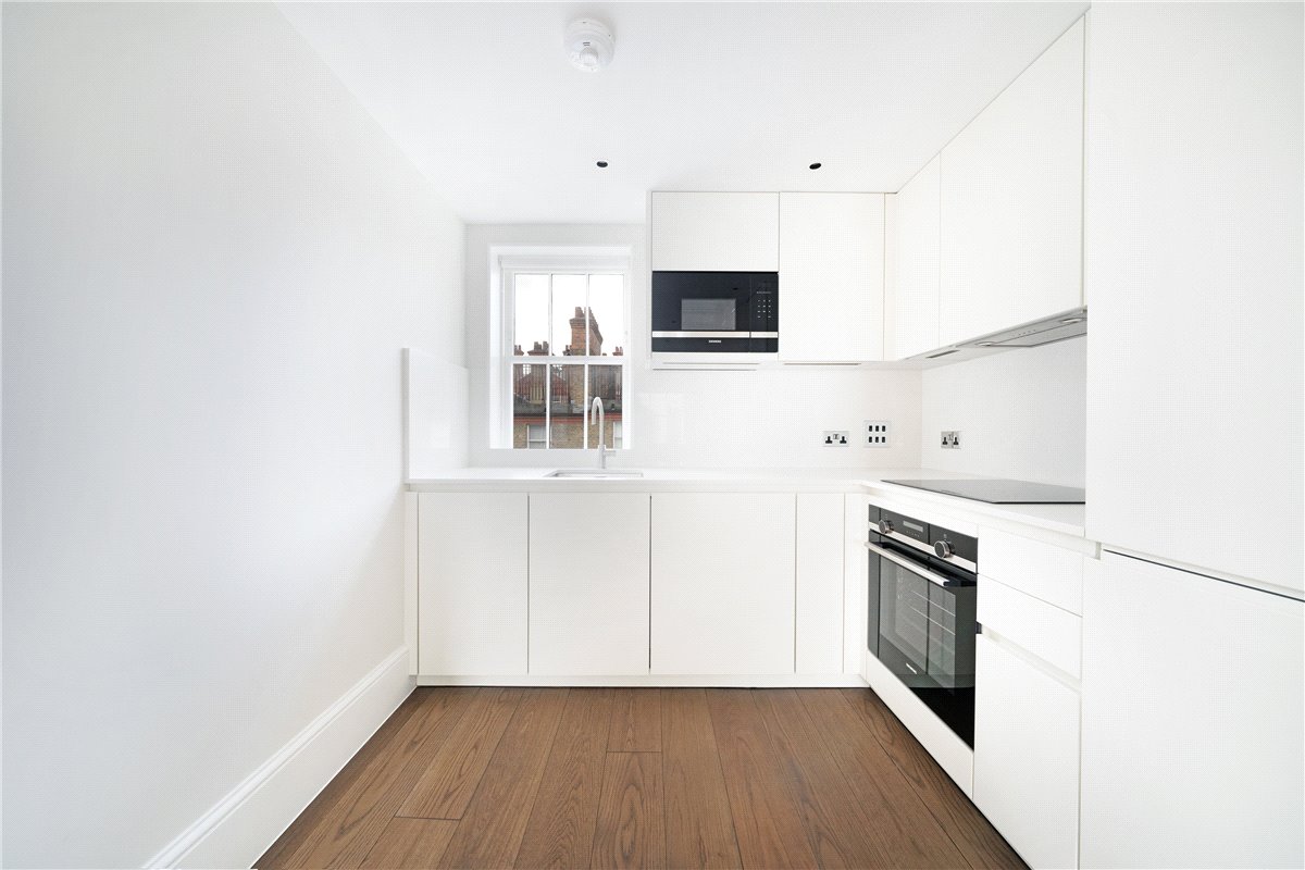 1 bedroom Flat, Manchester Street, Marylebone, W1U - Available, Image 3