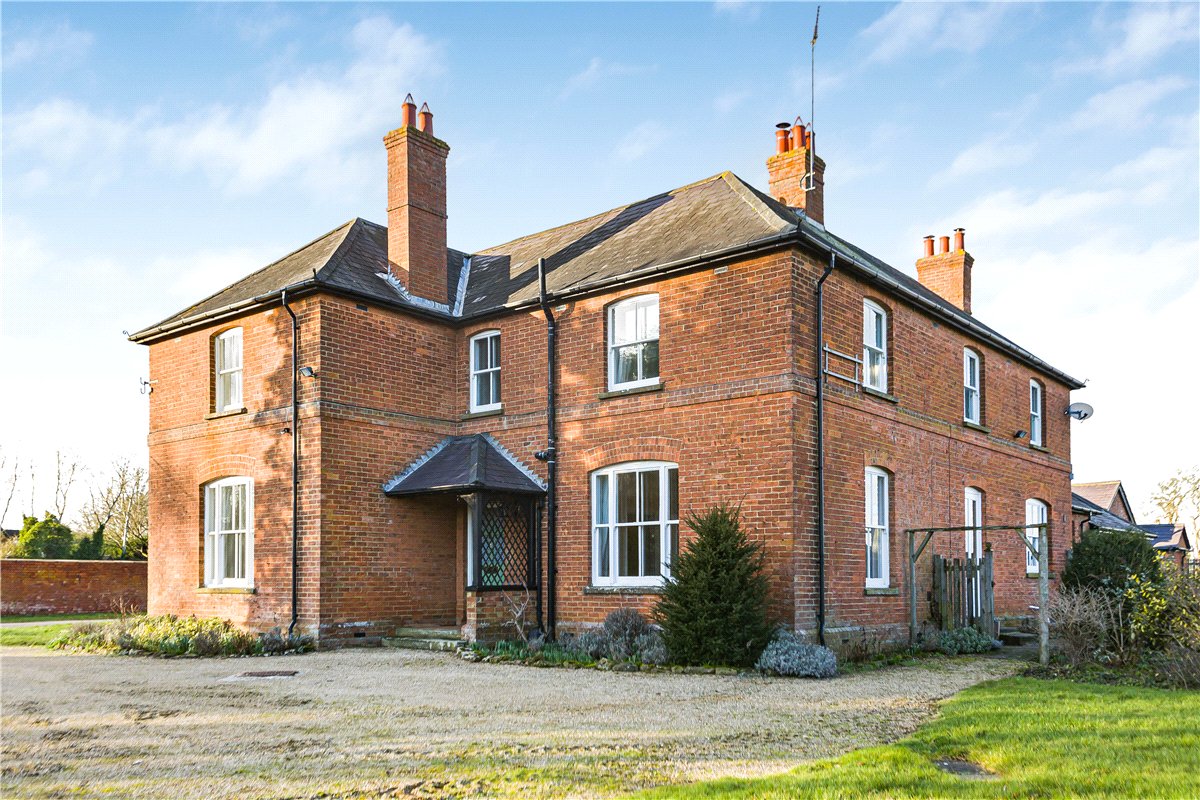 5 bedroom House, Clifton Road, Deddington, OX15 - Available, Image 2