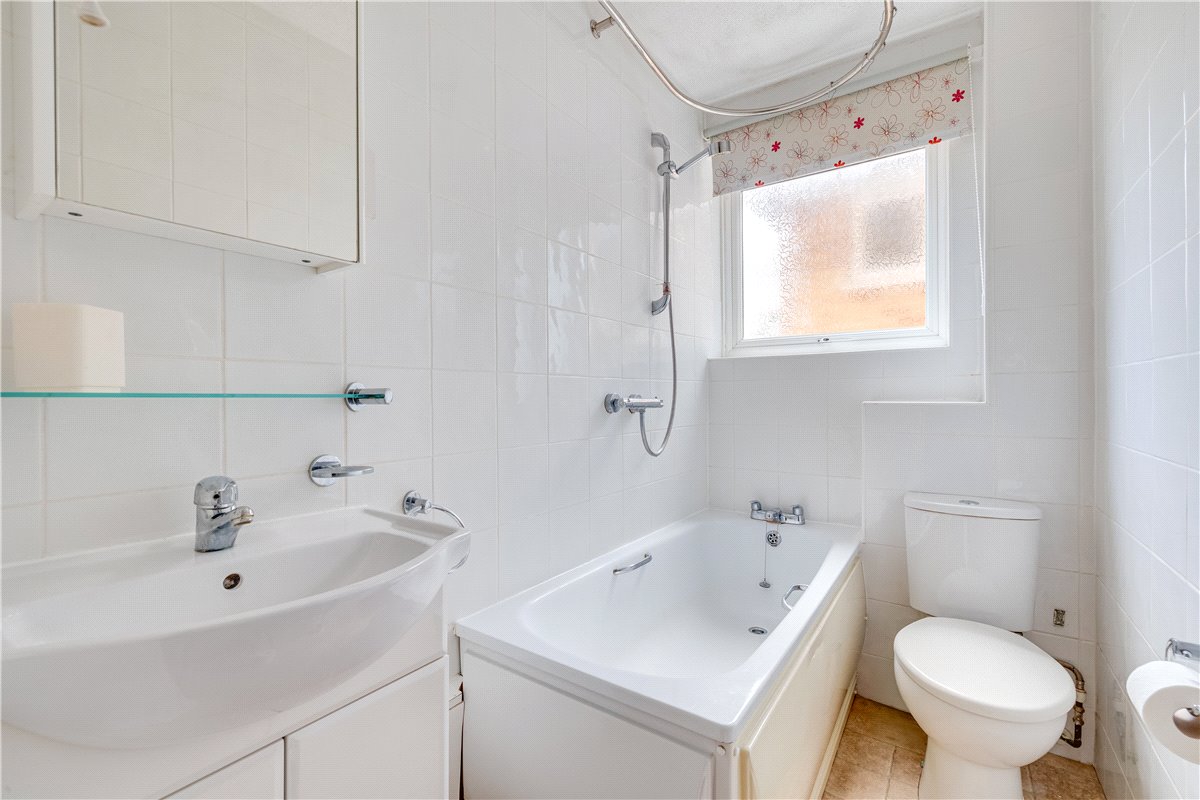 2 bedroom Flat, Albert Drive, London, SW19 - Sold, Image 3