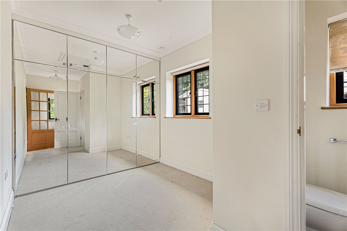 10 bedroom House, Frith Hill, South Heath, HP16 - Available, Image 37