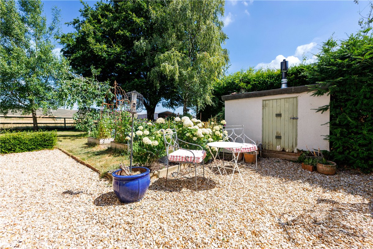 5 bedroom House, Honeystreet, Pewsey, SN9 - Available, Image 4