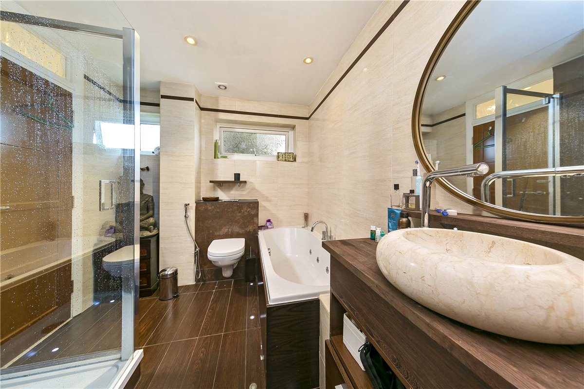 4 bedroom House, Thamesgate Close, Richmond, TW10 - Available, Image 4