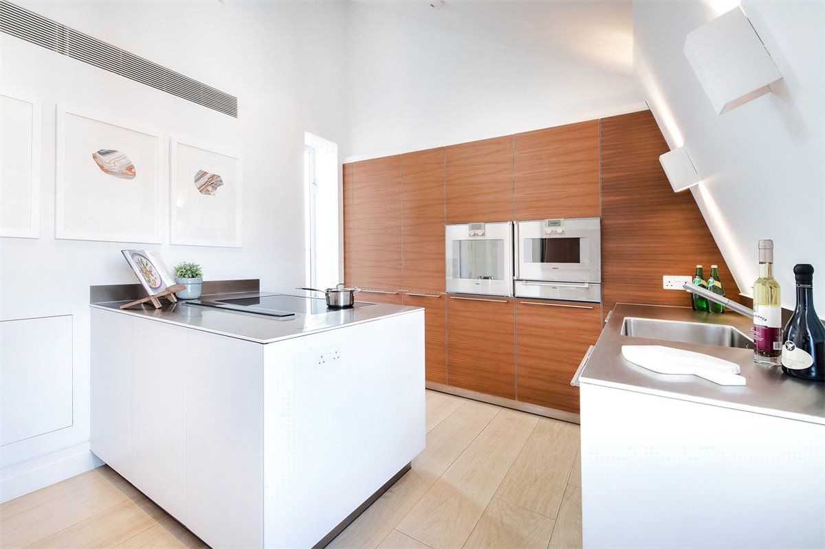 3 bedroom Maisonette, Green Street, Mayfair, W1K - Available, Image 5