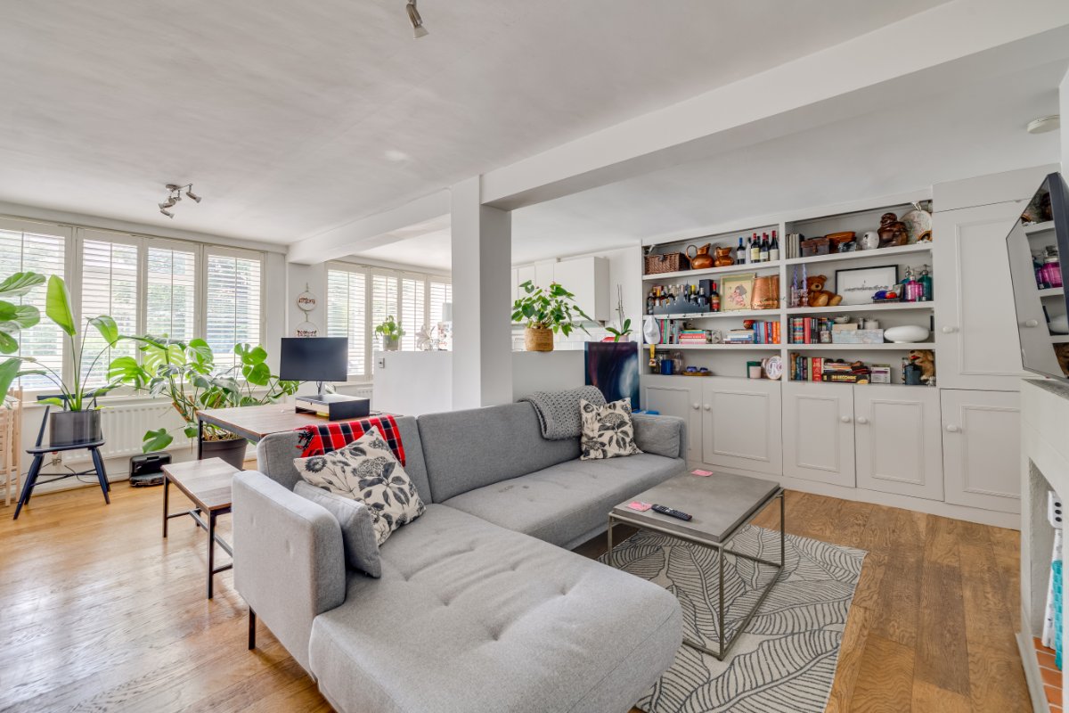 1 bedroom Flat, Railway Side, London, SW13 - Available