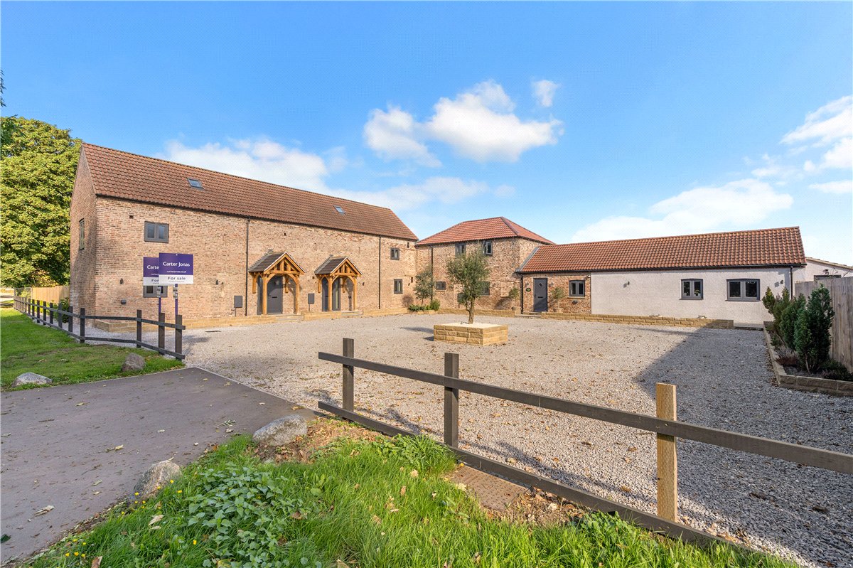 4 bedroom Cottage, Camela Lane, Camblesforth, YO8 - Available, Image 1