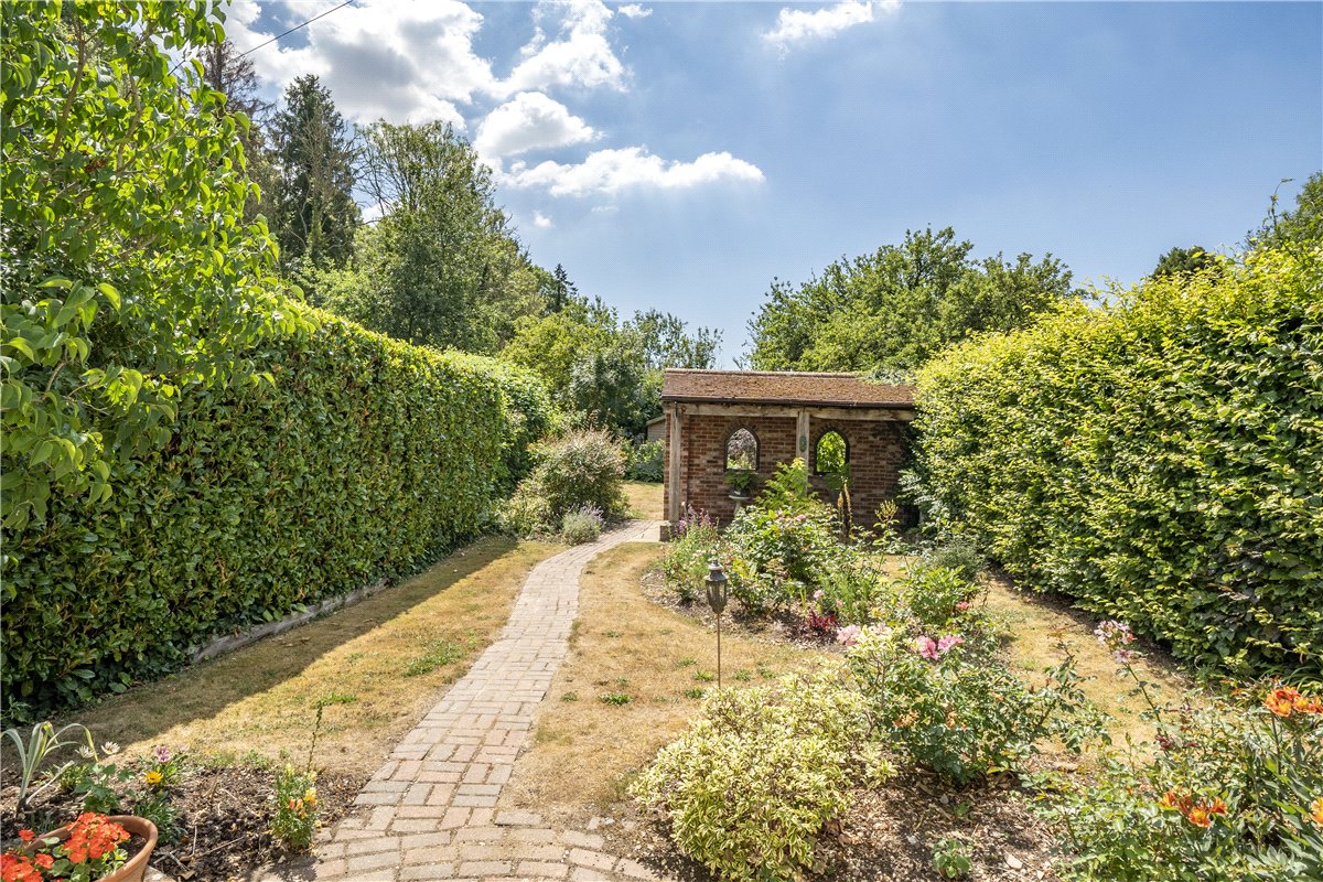 3 bedroom House, Marsh Court, Stockbridge, SO20 - Sold, Image 2