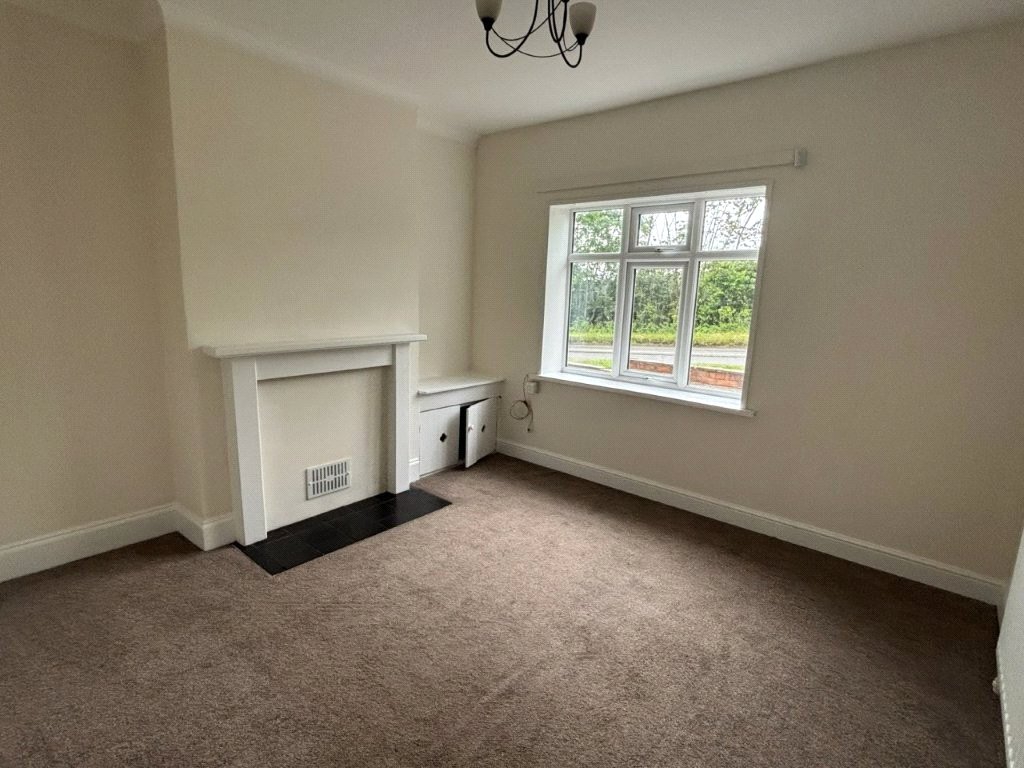 2 bedroom House, Chesterfield Road, Shuttlewood, S44 - Available, Image 1