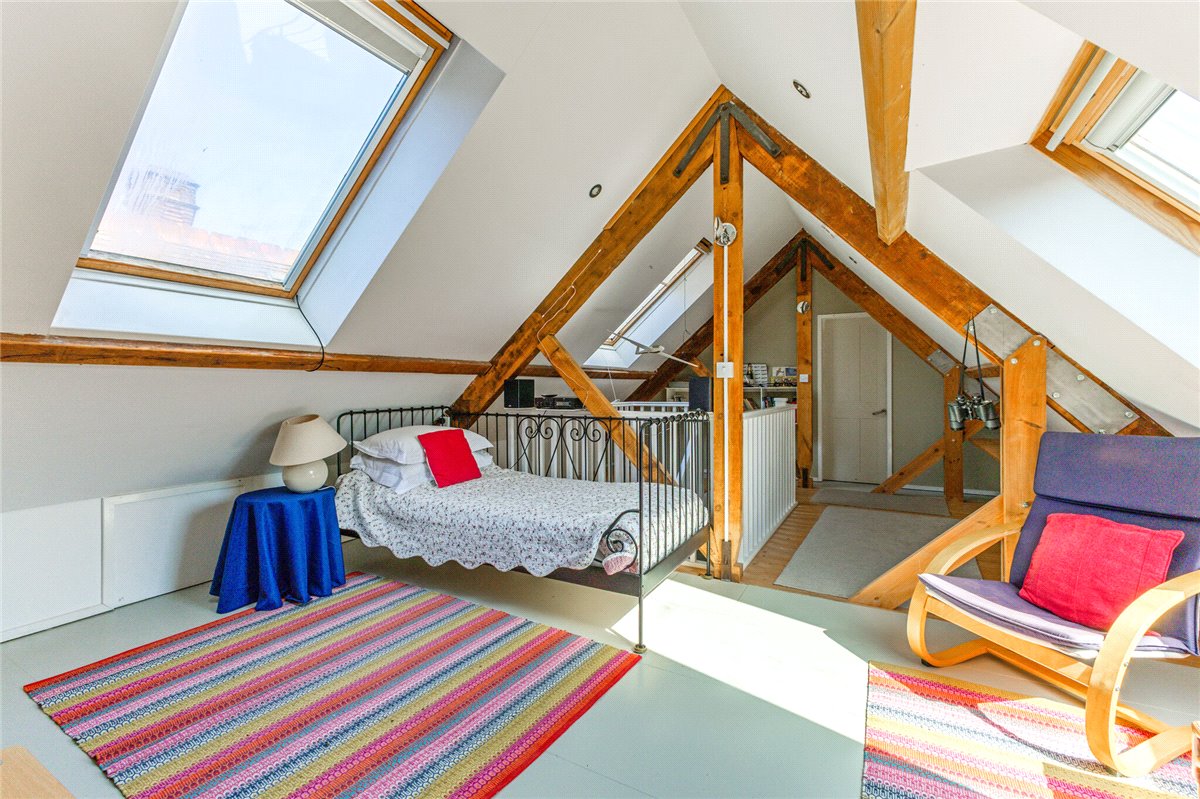 5 bedroom House, Stockcross, Newbury, RG20 - Available, Image 12