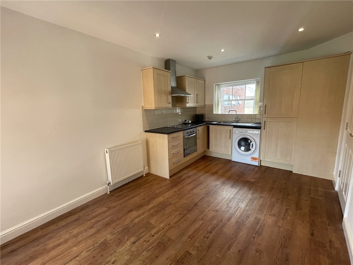 1 bedroom Flat, London Road, Newbury, RG14 - Available, Image 1