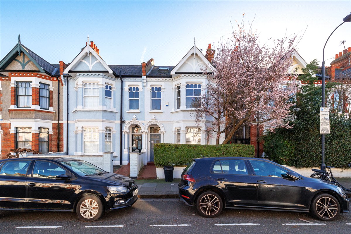 3 bedroom Flat, Harbord Street, London, SW6 - Let Agreed, Image 2