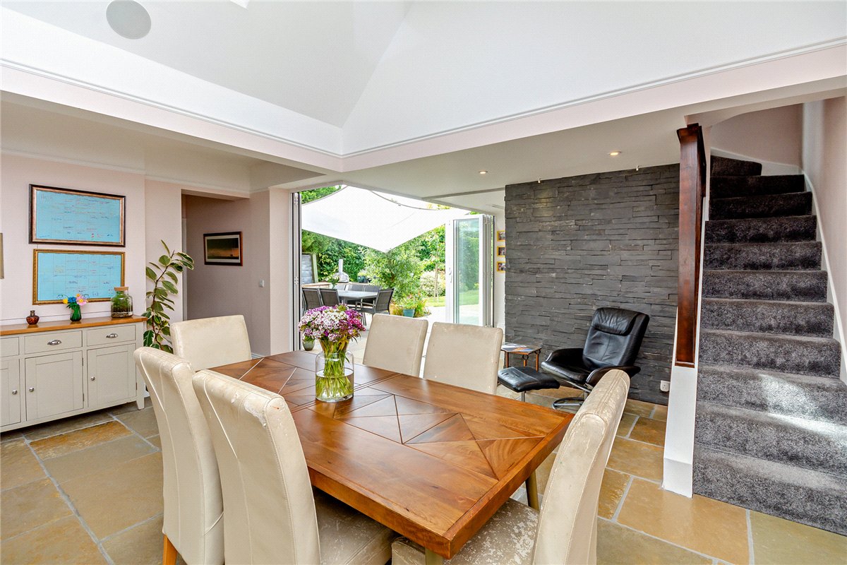 4 bedroom House, Battery End, Newbury, RG14 - Available, Image 2