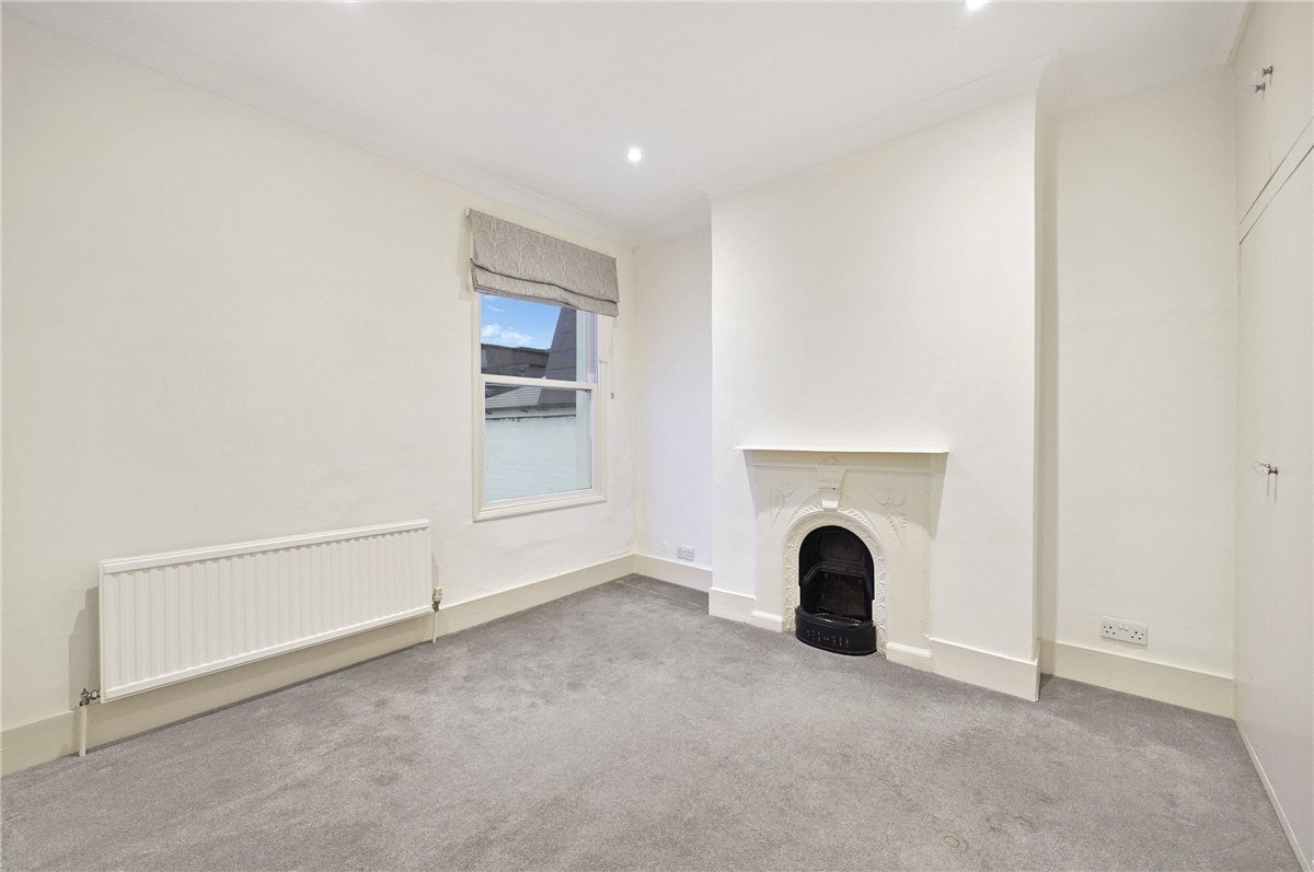 3 bedroom House, Holyport Road, London, SW6 - Available, Image 4