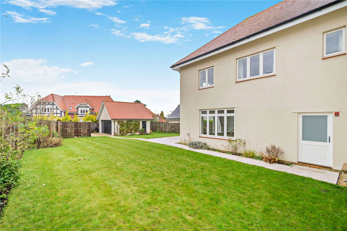 5 bedroom House, Sussex Avenue, Harrogate, HG1 - Available, Image 1