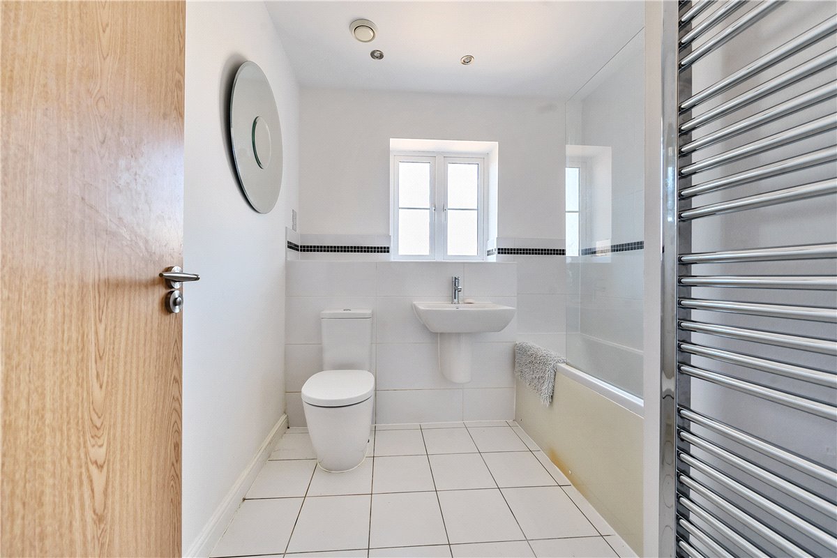 3 bedroom Flat, Randolph Avenue, Woodstock, OX20 - Sold STC, Image 14