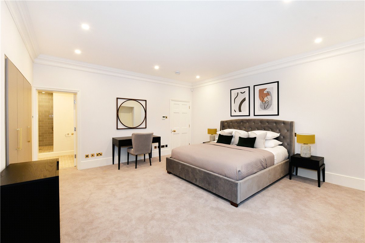 2 bedroom Flat, Park Street, Mayfair, W1K - Available, Image 8