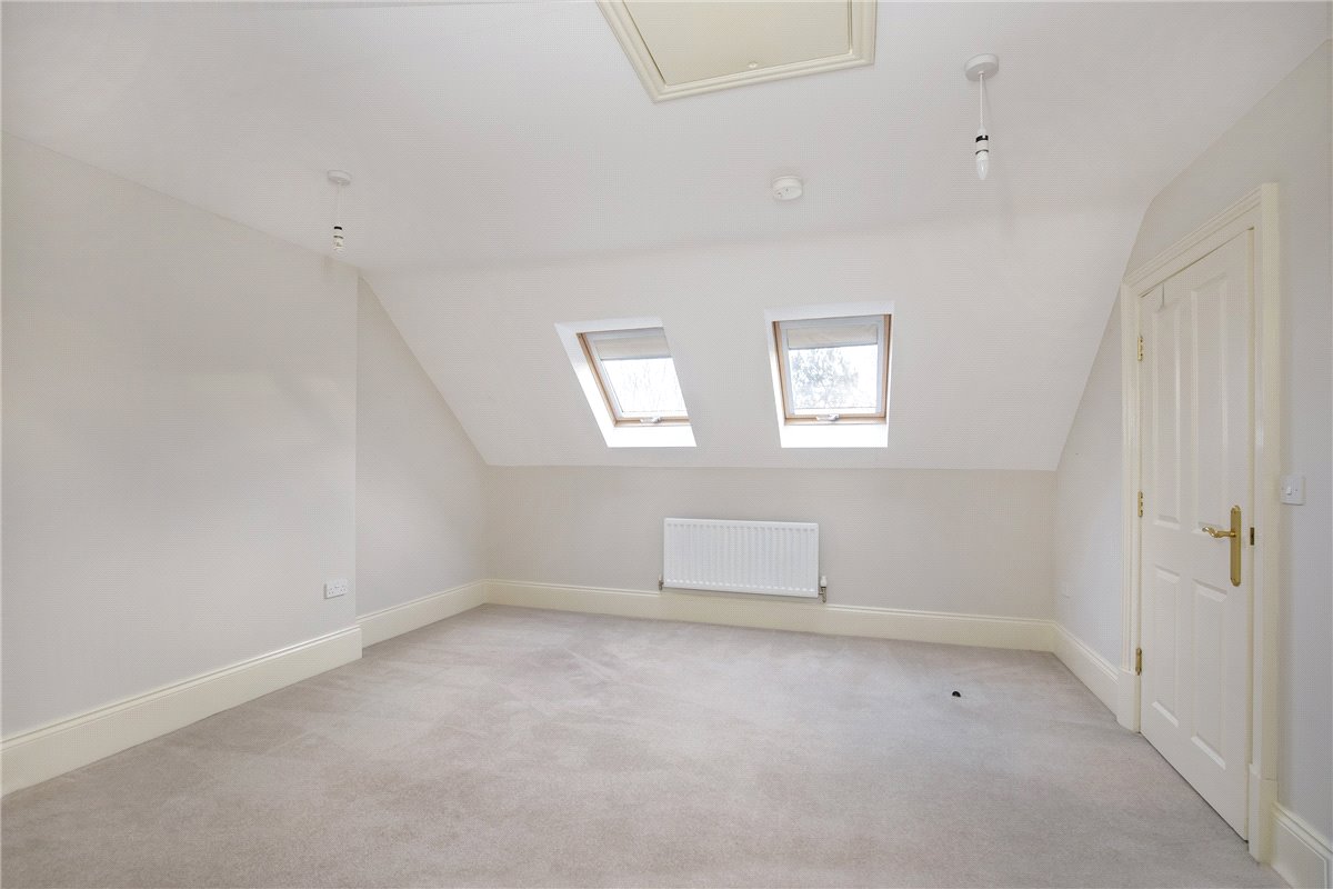 4 bedroom House, The Square, Dringhouses, YO24 - , Image 8