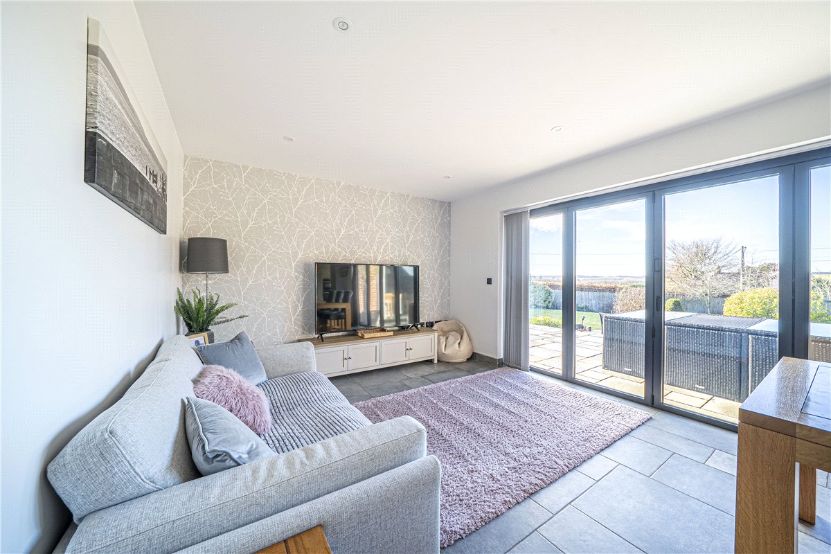 4 bedroom House, Stockbridge Road, Lopcombe, SP5 - Available, Image 11