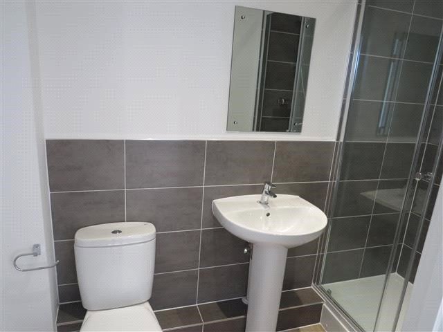 2 bedroom Flat, Barrosa Way, Whitehouse, MK8 - , Image 5