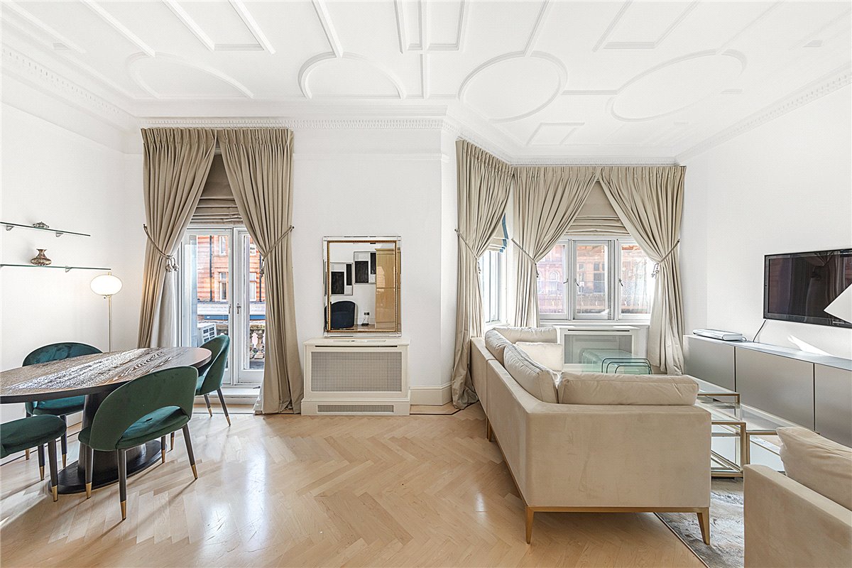1 bedroom Flat, Carlos Place, Mayfair, W1K - Available