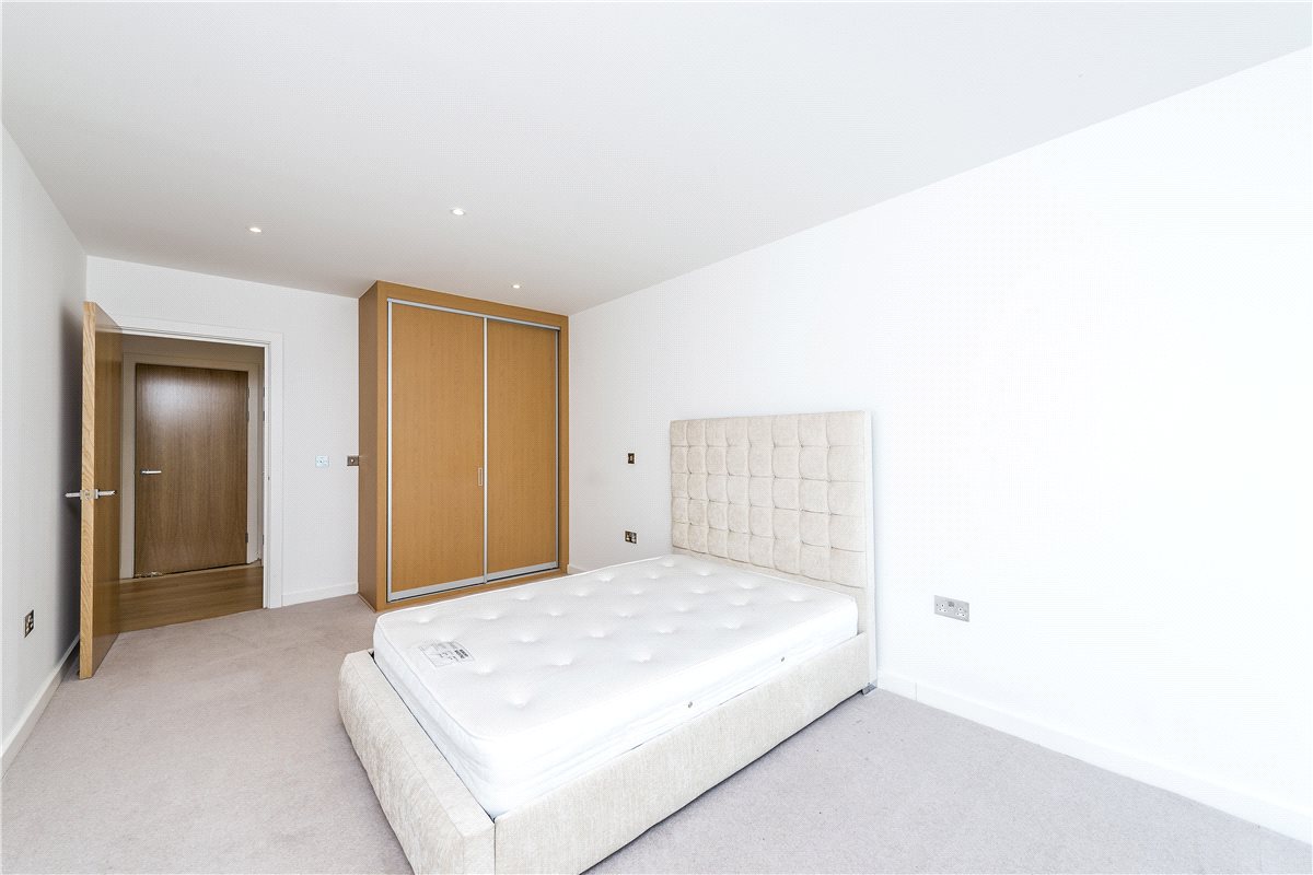 2 bedroom Flat, Holland Park Avenue, Holland Park, W11 - Available, Image 7