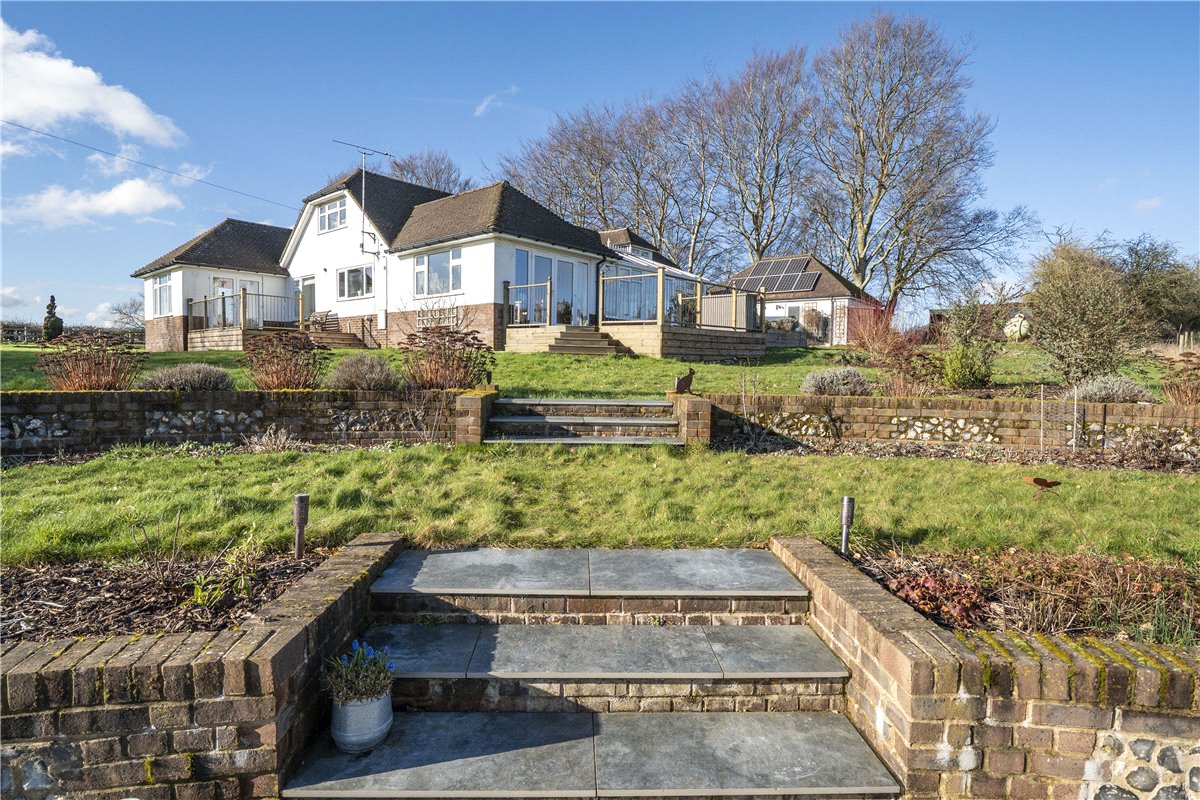 4 Bedroom Single Family Home/House's Image 4