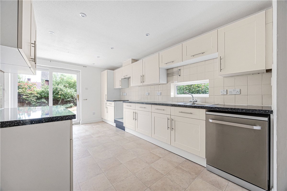 4 bedroom House, Goughs Lane, Bracknell, RG12 - Available, Image 1