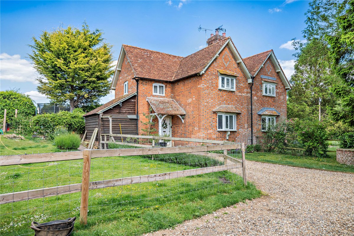 3 bedroom House, Leckhampstead, Newbury, RG20 - Sold, Image 1
