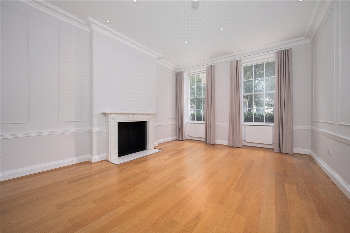1 bedroom Flat, Gloucester Place, London, W1U - Available