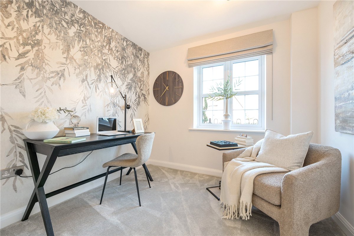 4 bedroom House, Bishops Green, Newbury, RG20 - Available, Image 1