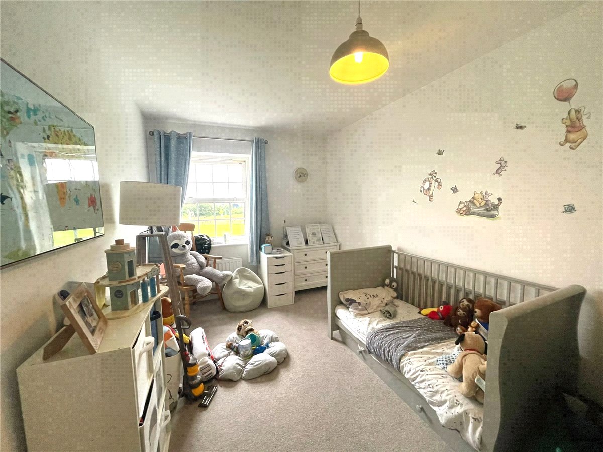 2 bedroom Flat, Thenford Way, Banbury, OX16 - Let Agreed, Image 1