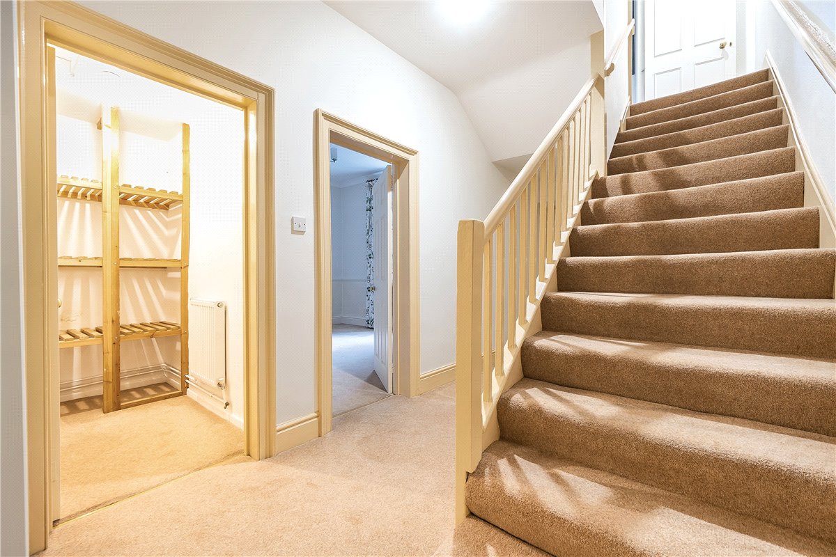 2 bedroom Maisonette, St. James's Square, Bath, BA1 - Sold, Image 7