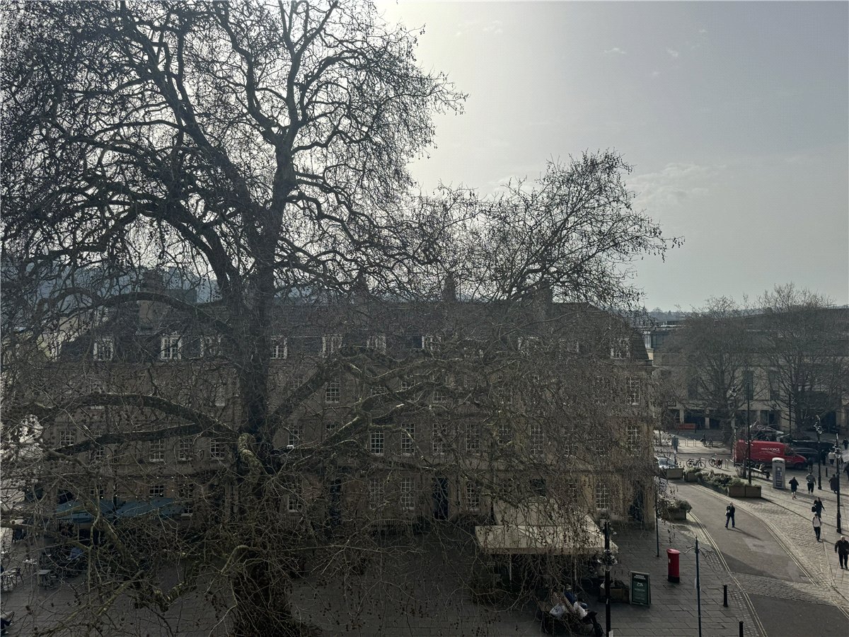 1 bedroom Flat, Monmouth Street, Bath, BA1 - Let Agreed, Image 1