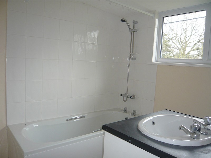 3 bedroom House, East Woodhay, Newbury, RG20 - Let Agreed, Image 4