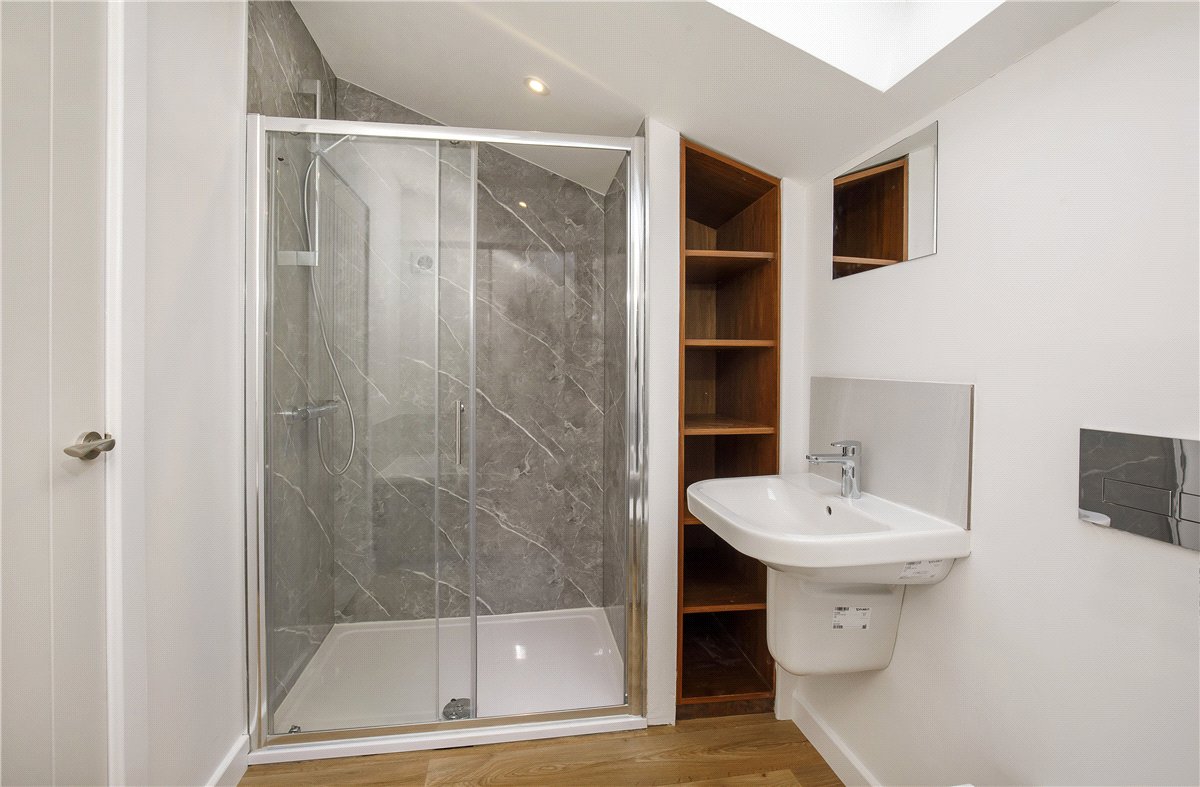 2 bedroom House, Hookstone Drive, Harrogate, HG2 - Available, Image 4