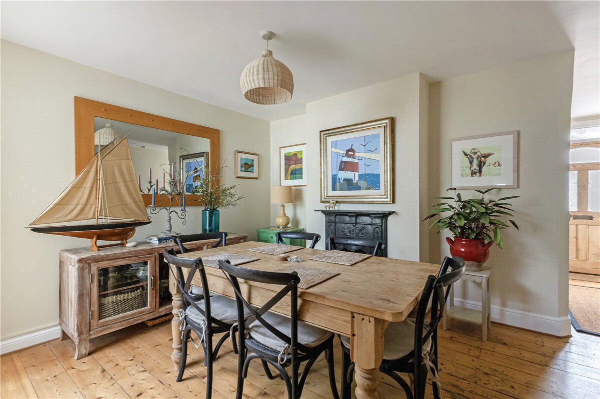 2 bedroom House, The Dean, Alresford, SO24 - Available, Image 13