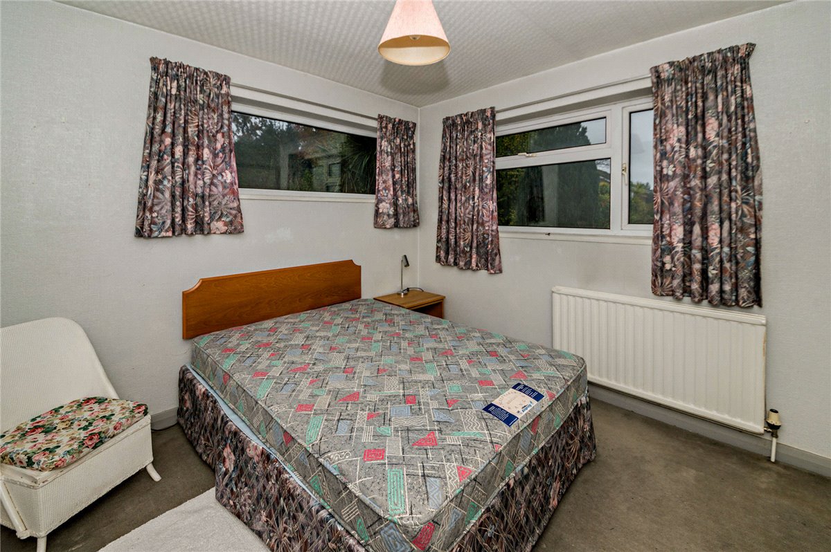 3 bedroom House, Cheriton Close, Newbury, RG14 - Sold, Image 7