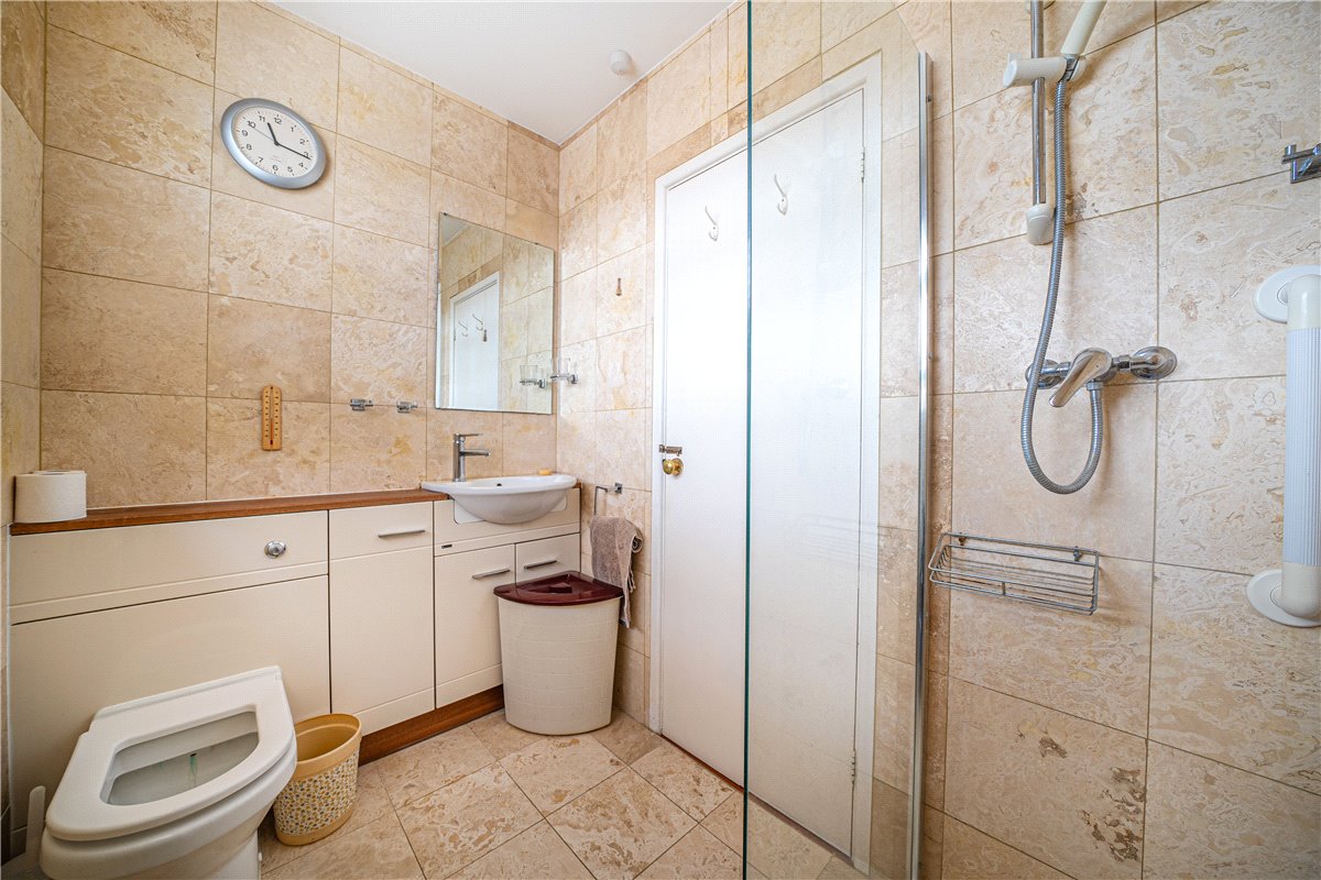 3 bedroom Bungalow, Rogers Road, Bishopstoke, SO50 - Sold, Image 5