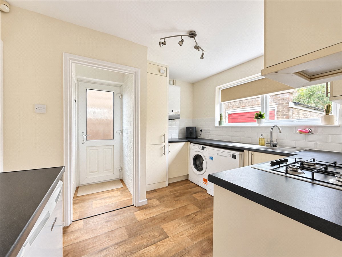 3 bedroom House, Carlton Way, Cambridge, CB4 - Available, Image 3