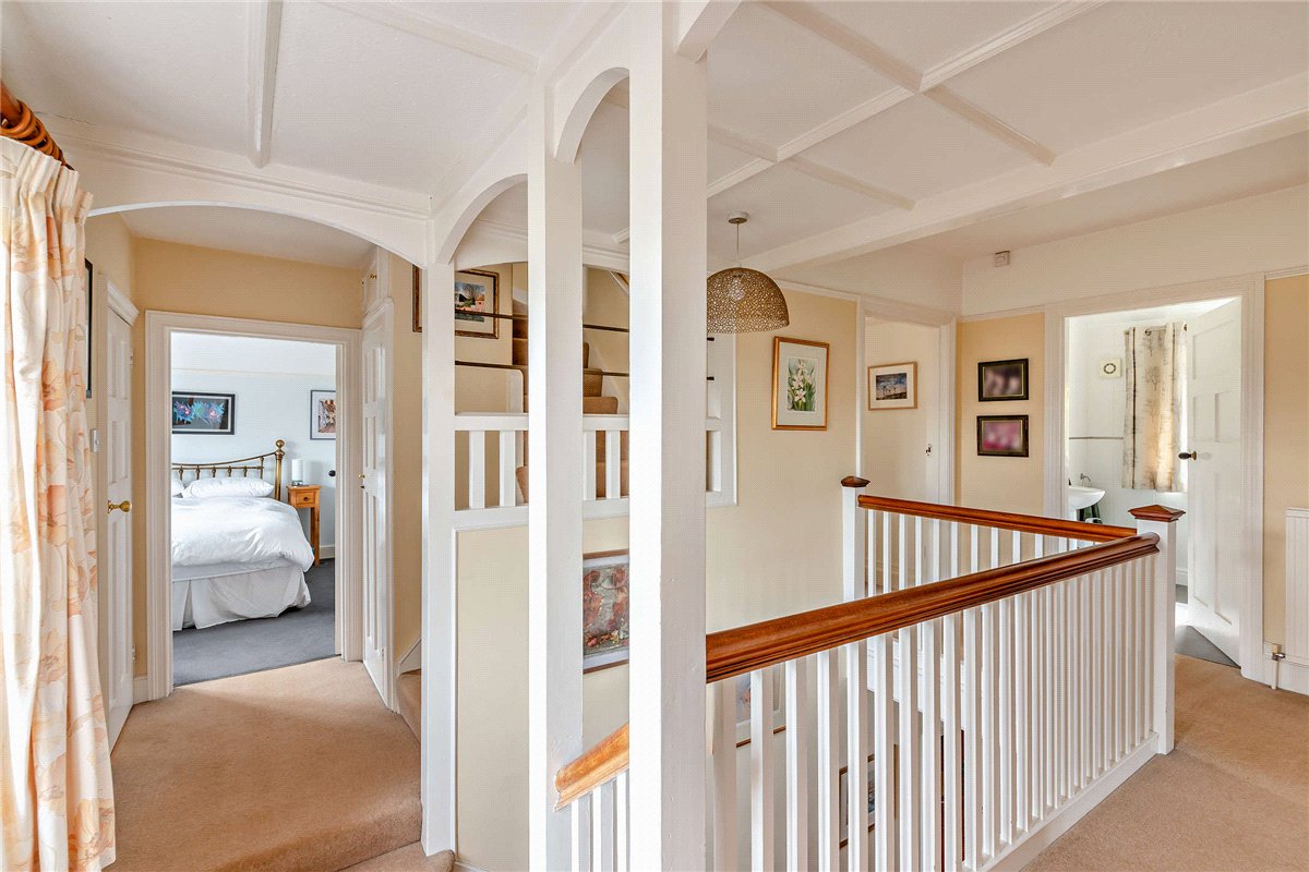5 bedroom House, Andover Road, Newbury, RG14 - Available, Image 12
