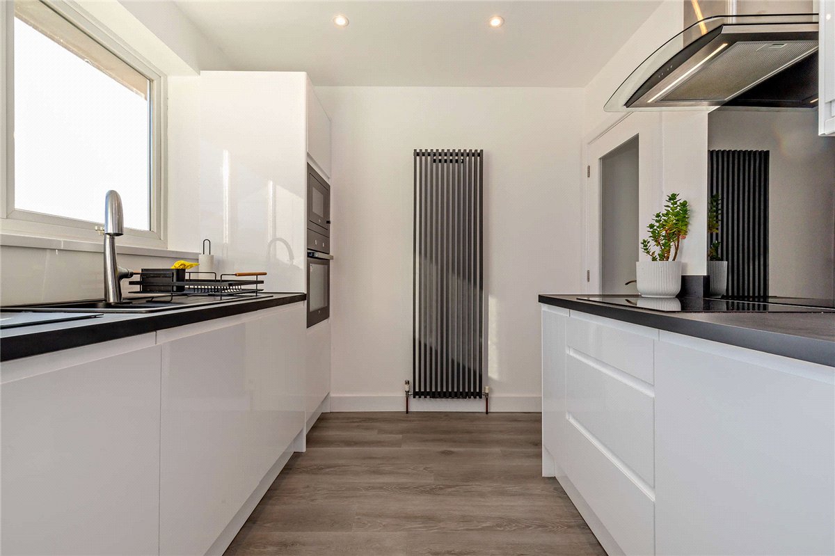 2 bedroom Bungalow, Beckwith Road, Harrogate, HG2 - Available, Image 4
