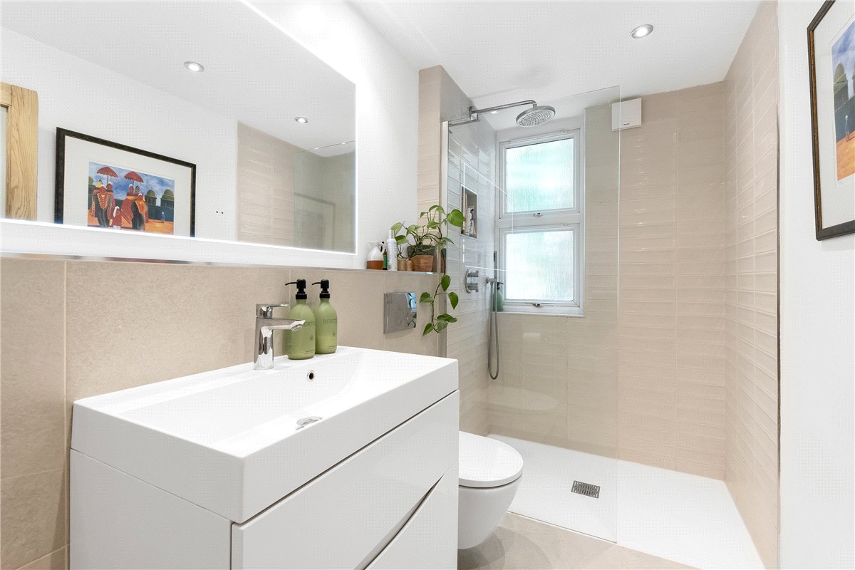 2 bedroom Flat, Babington Road, London, SW16 - Available, Image 10