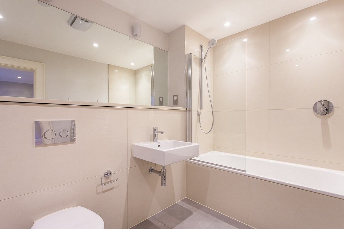 3 bedroom Flat, Gloucester Place, Marylebone, W1U - Available, Image 3