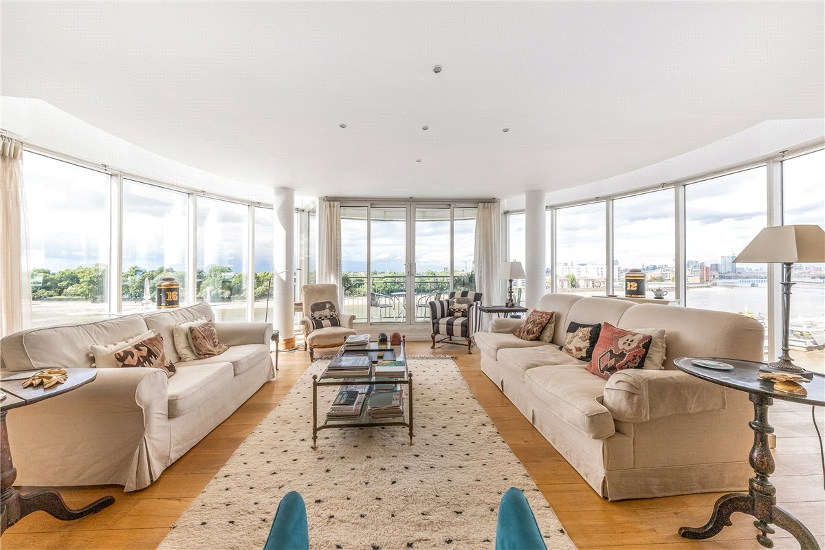 3 bedroom Flat, Point Pleasant, London, SW18 - Available