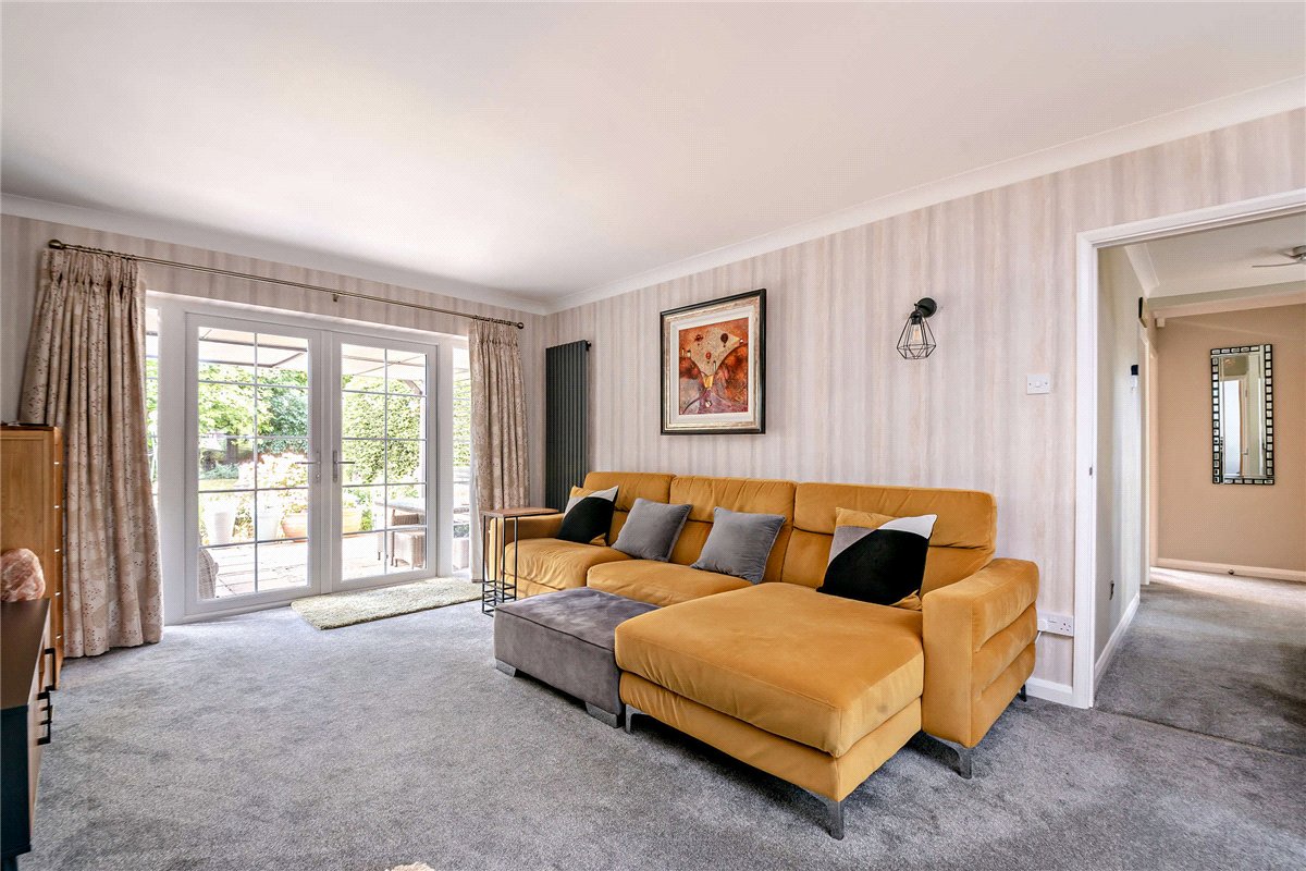 4 bedroom House, Ashford Hill Road, Headley, RG19 - Available, Image 5