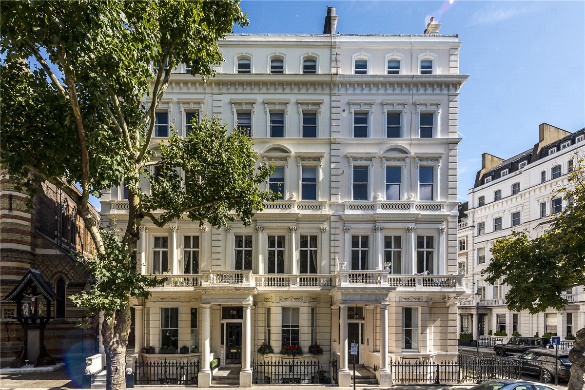 3 bedroom Flat, Queens Gate, South Kensington, SW7 - Available, Image 14