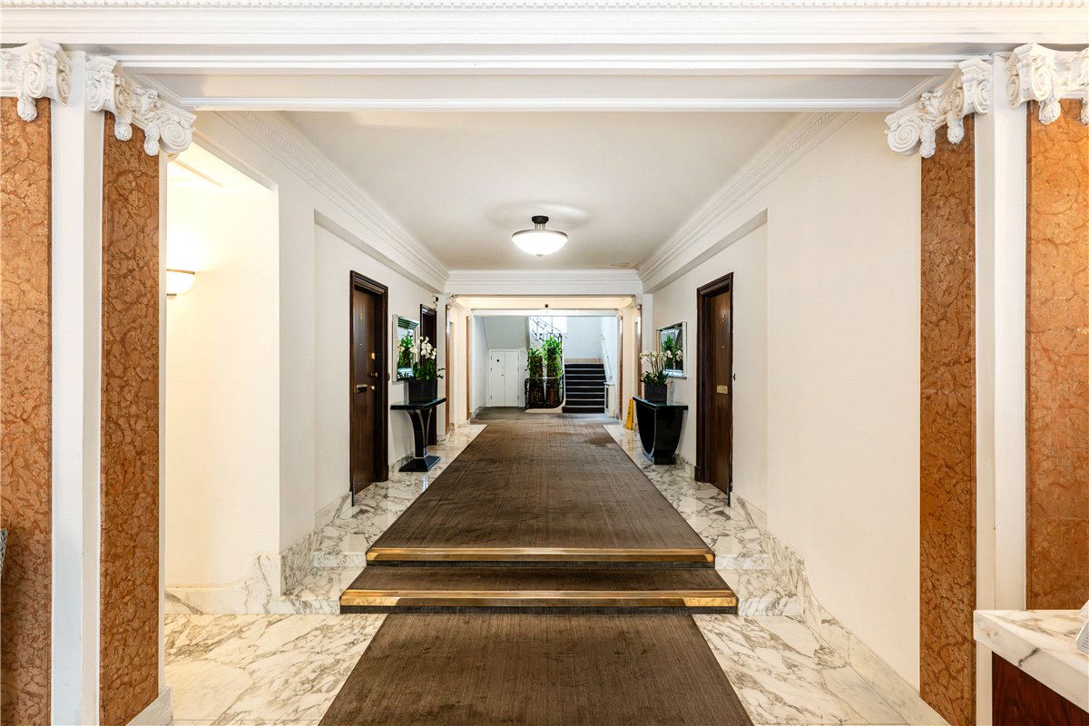 2 bedroom Flat, Hallam Street, London, W1W - Available, Image 7