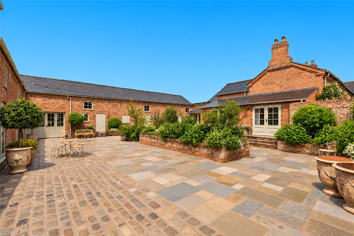 6 bedroom House, Faddiley, Nantwich, CW5 - Available, Image 41