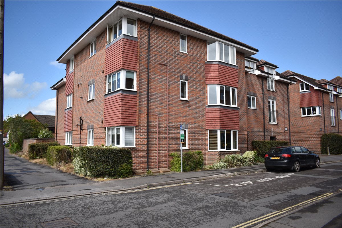 2 bedroom Flat, Oddfellows Road, Newbury, RG14 - Let Agreed