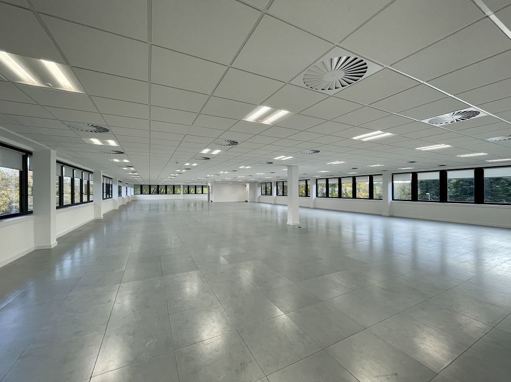 3000 to 15563 Sq Ft, Milton Road, Cambridge, CB4 - Available, Image 2