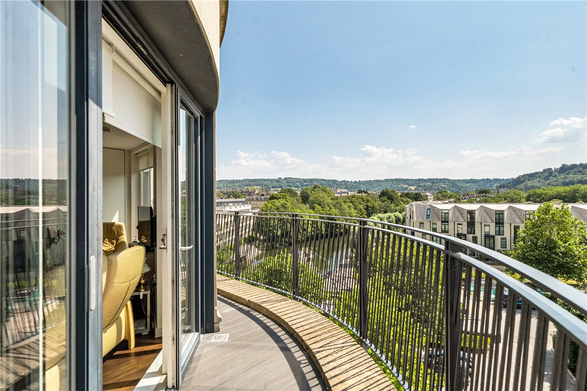 2 bedroom Flat, Victoria Bridge Road, Bath, BA2 - Available, Image 2